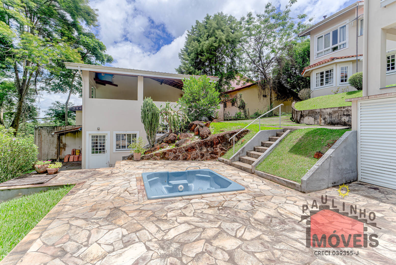 Casa de Condomínio à venda com 6 quartos, 323m² - Foto 6